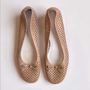 Stylish Perforated Design French Chic Bow Front Ballet Flats Padded insoles
